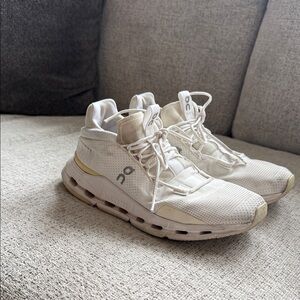 On Running Cream White Women's Cloud Athletic Sneakers